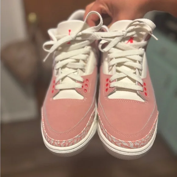 WOMENS AIR JORDAN RETRO 3 IN COLOR RUST PINK AND CRIMSON SAIL - Picture 5 of 9